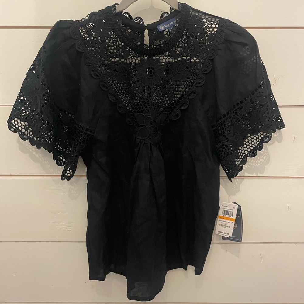 Democracy linen and crochet top